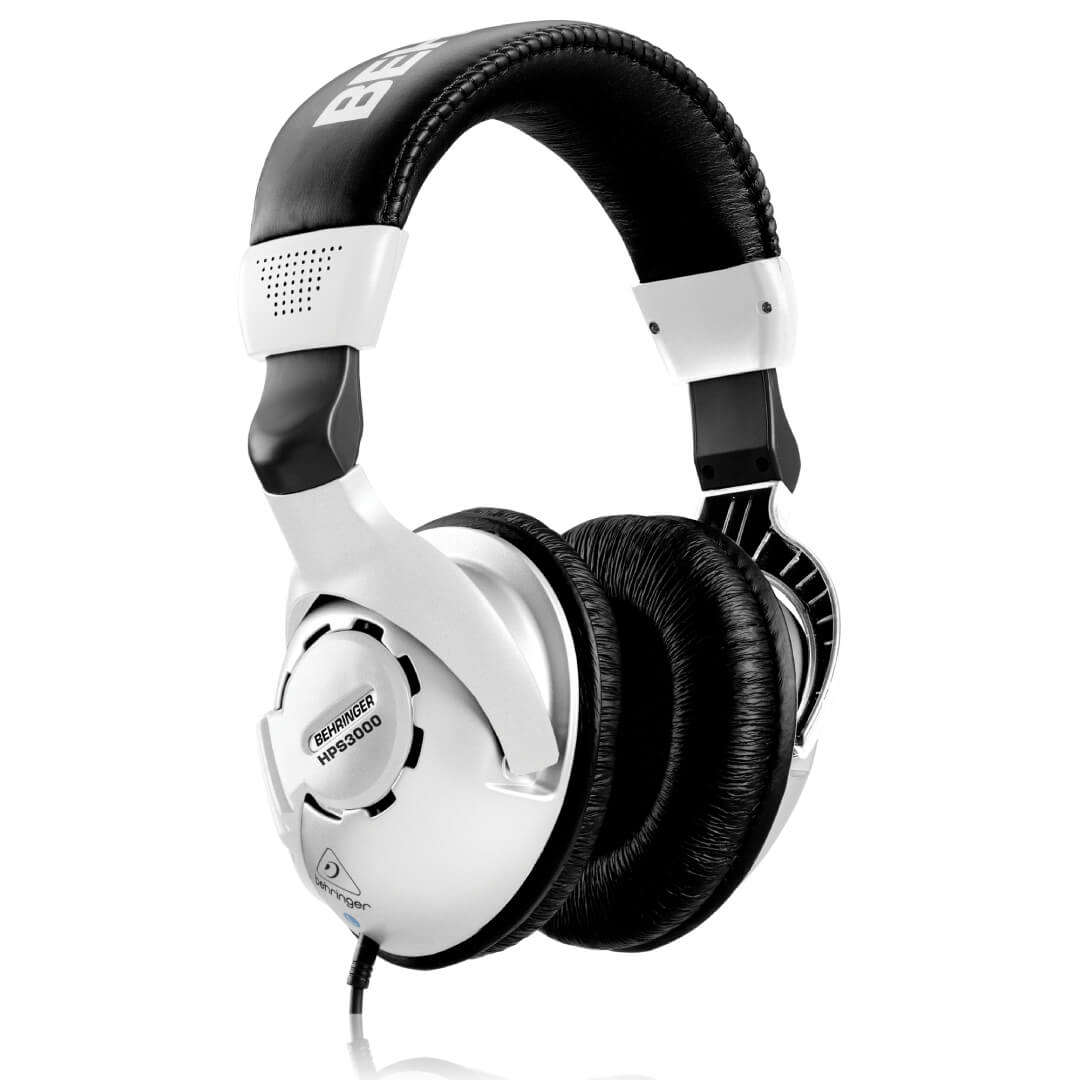 Behringer HPS 3000